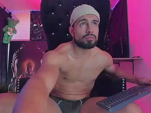 bastian bigcock online show from March 4, 4:08 am