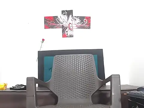 hotboyluxe online show from April 1, 6:15 am