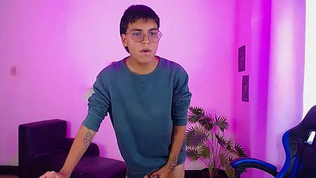 Maecum18 online show from March 31, 10:00 pm