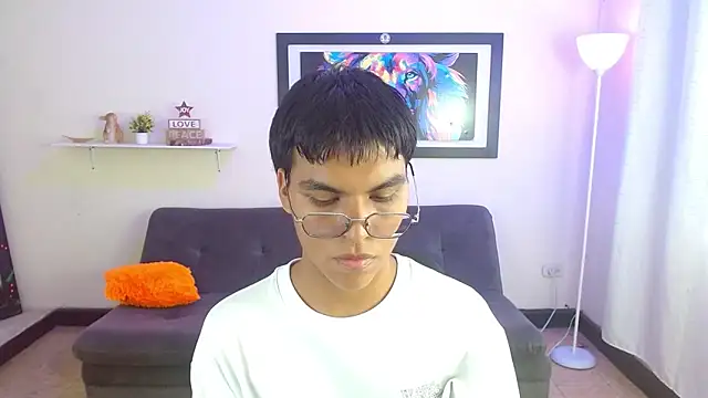 Maecum18 online show from April 10, 9:22 pm