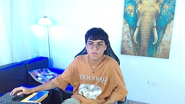 Maecum18 online show from July 14, 8:48 pm
