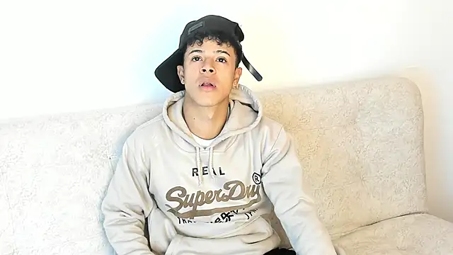  Alex Colton online show from February 11, 9:42 pm