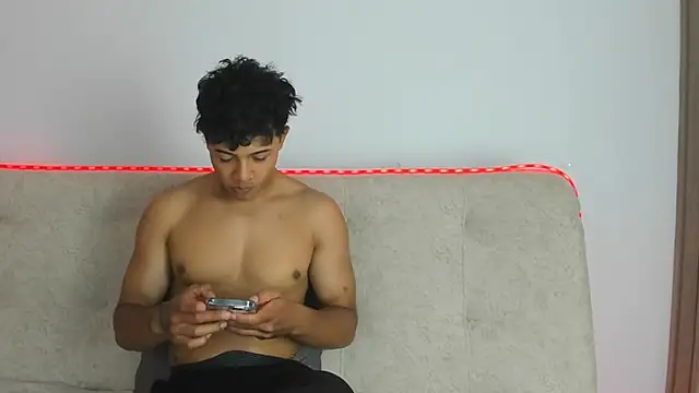  Alex Colton online show from March 5, 10:06 pm