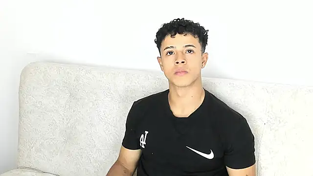  Alex Colton online show from February 5, 10:39 pm