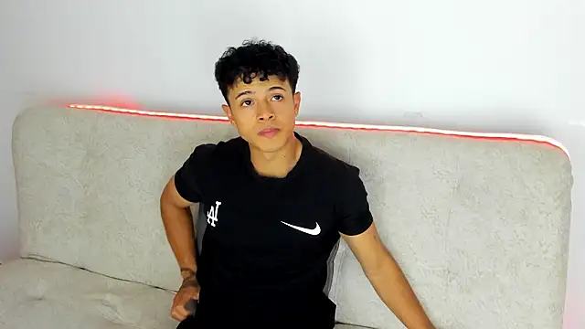  Alex Colton online show from March 8, 2:15 am