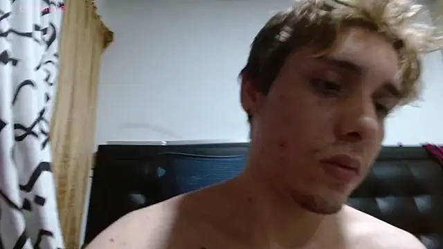 DannyParker  online show from April 30, 4:41 am