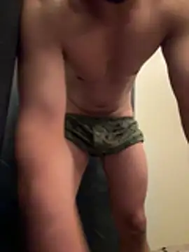 tonyxx000 online show from April 5, 9:00 pm