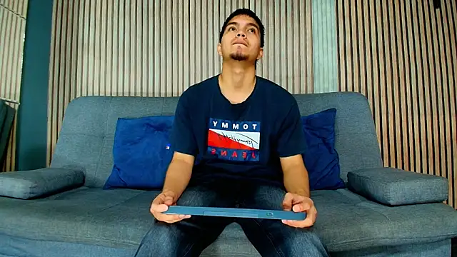 Derek freeman online show from February 9, 12:54 pm