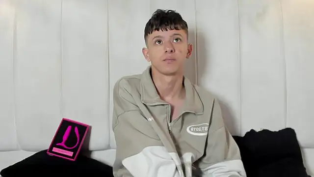 David Roy  online show from February 27, 1:55 pm