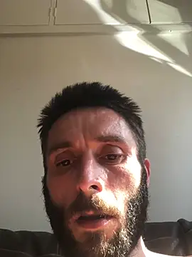 pezzerb7 online show from June 25, 3:39 pm