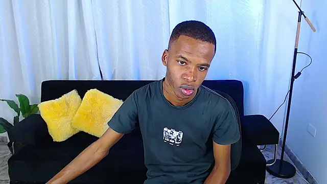 gusy 18 online show from February 3, 8:14 pm