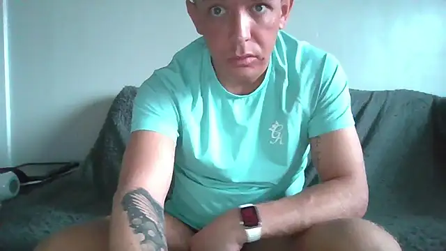 verscub6969 online show from March 4, 9:16 am