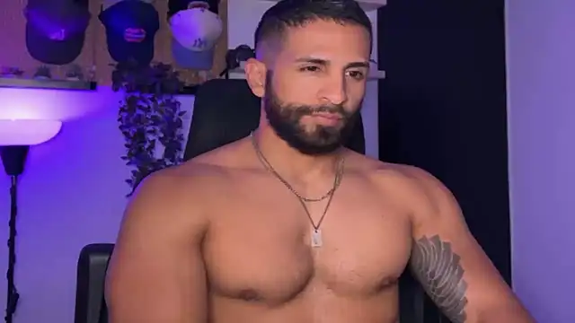 SamDornan51 online show from June 25, 2:47 am