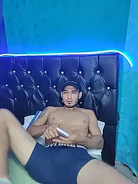 junior men22 online show from February 17, 1:32 pm