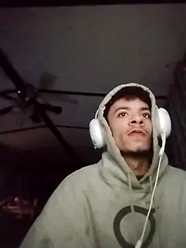 spooky425hd online show from March 29, 8:03 am