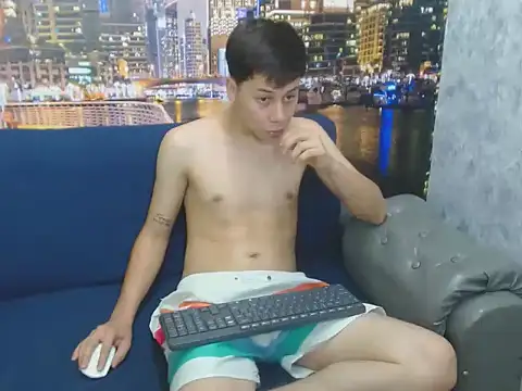 santiago xxxcol online show from February 3, 11:32 pm