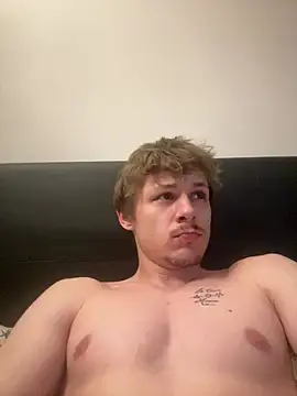 Lucas328706 online show from May 19, 12:26 am