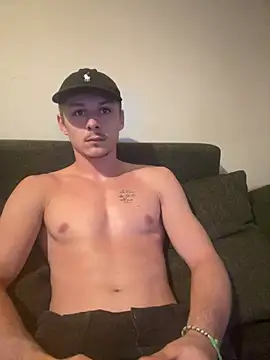 Lucas328706 online show from July 20, 3:03 pm