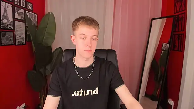 Dylan Norton online show from May 20, 10:44 am