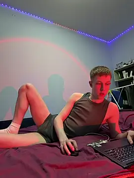 Dylan Norton online show from May 10, 9:05 pm