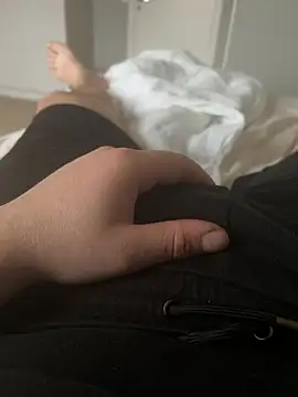 siisidjfjfjdj online show from March 1, 6:46 am