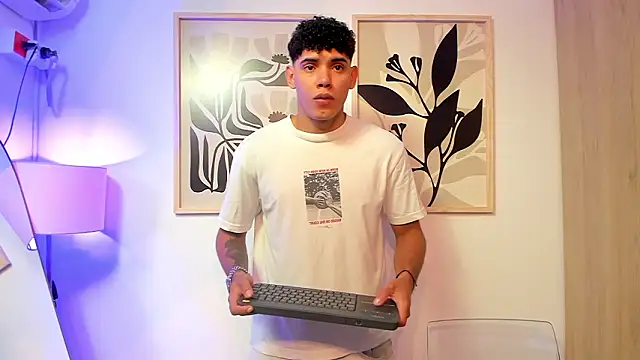 justin payn14 online show from March 13, 3:30 pm