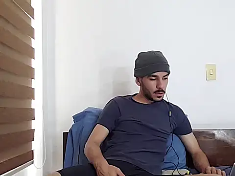  s33bas online show from February 9, 7:07 pm