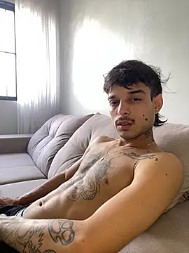 ruffvip online show from February 5, 2:02 pm