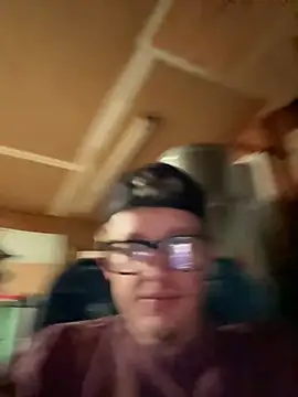 Daddybigdick123123 online show from April 15, 2:55 am