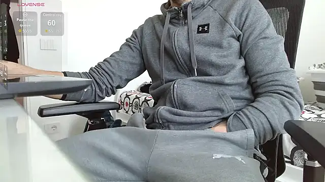 Luca282828 online show from March 6, 11:29 am