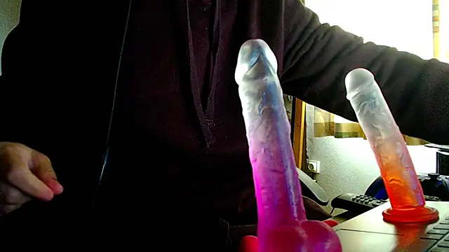 Alec Master online show from April 2, 2:36 pm