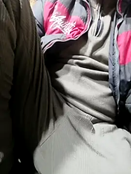 Aww21 online show from March 26, 9:30 pm