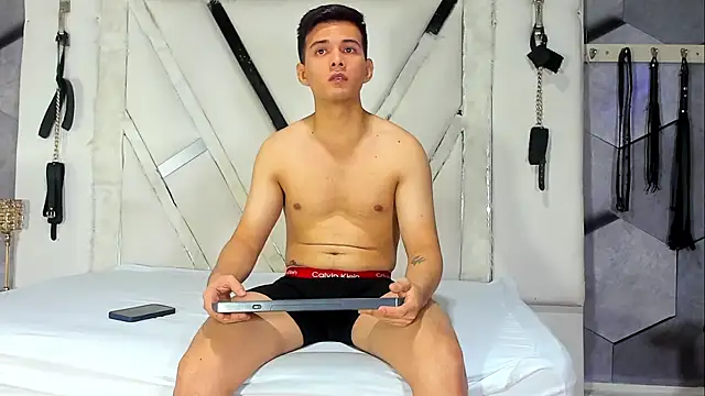 GoldenBoyM online show from February 18, 2:42 am