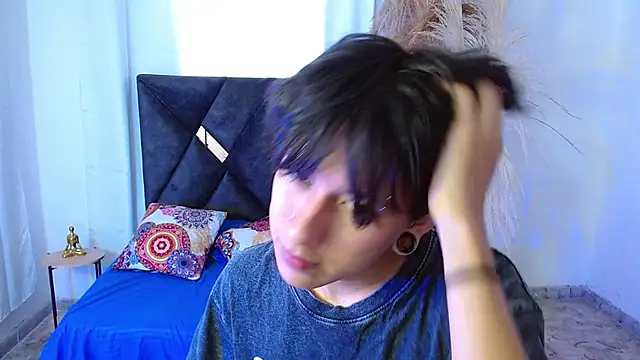 nikoo 18 online show from March 9, 1:27 pm