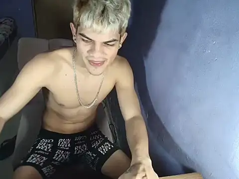 Jesshot bigcock20cm online show from February 11, 10:09 am