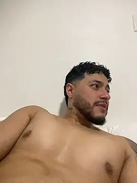 MattiaDupont online show from April 5, 7:32 pm