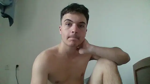 MrPine19 online show from February 19, 3:14 am