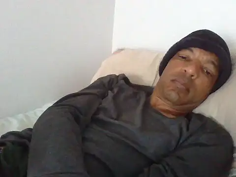 lavelle26 online show from February 15, 7:51 am