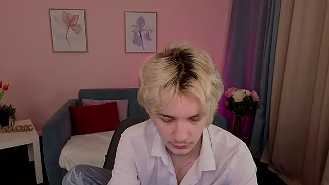 JameMiller online show from February 19, 7:16 am