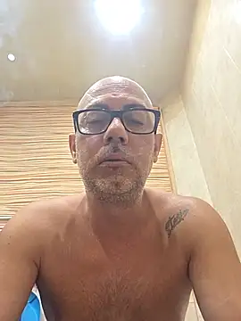 pareja47 online show from July 26, 3:20 pm