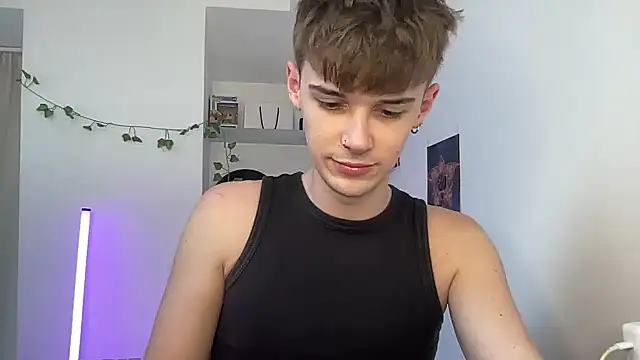 YourMilkyGuy online show from July 7, 12:42 pm