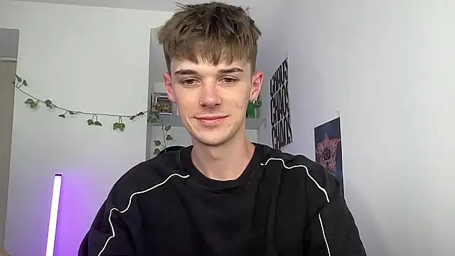 YourMilkyGuy online show from June 29, 3:34 pm