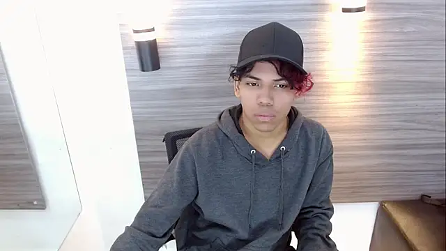 DaviidBuckx  online show from May 3, 2:47 am