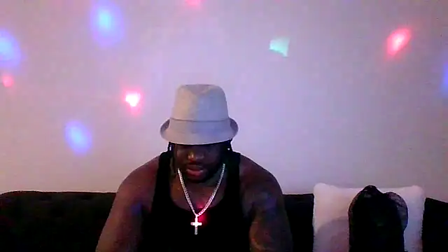 darkstallion7 online show from March 3, 4:42 am