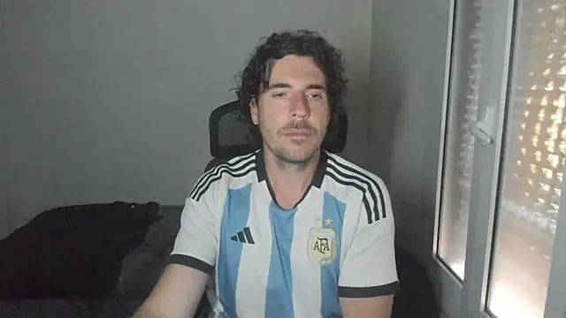 joaquin420 hot online show from April 4, 5:32 pm