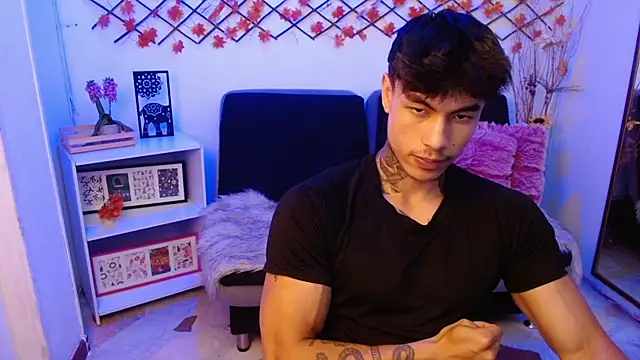 IanWest  online show from June 23, 9:40 pm