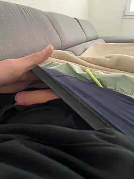 J3r3m66 online show from March 27, 3:13 pm