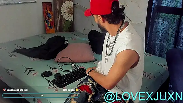 LovexJuxn8 online show from March 13, 8:15 pm