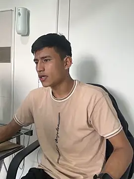 NicolasTorrez online show from February 15, 7:00 pm