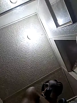 stressrliver88 online show from April 8, 7:52 am